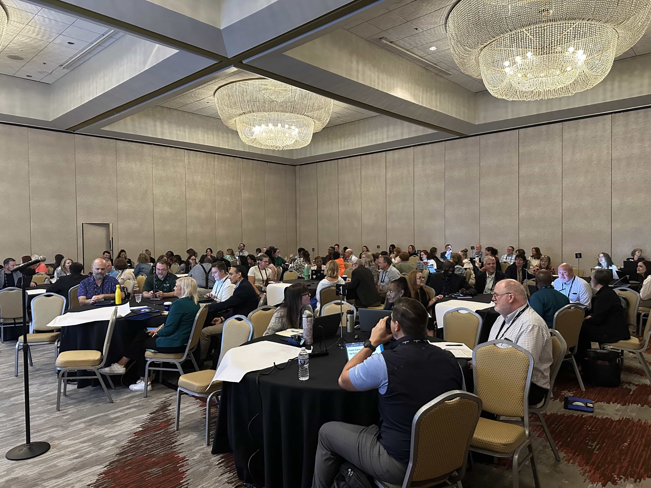 College and university leaders discuss campus AI priorities during the second SACSCOC Summer Institute session